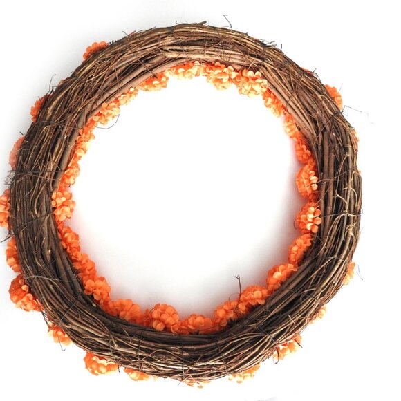NWOT Twigs Faux Silk Orange Flowers Thanksgiving Wreath Fall Decor 16" - Picture 4 of 6